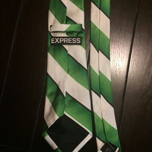 Express Tie